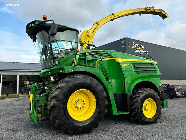 Zelfrijdende veldhakselaar john deere 8700i - afbeelding 1 van  22