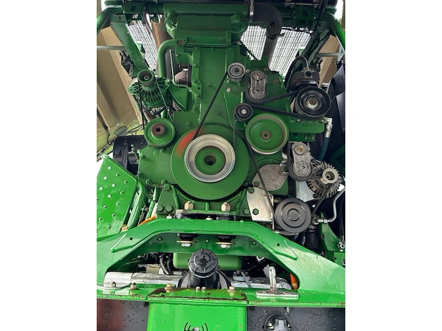 Zelfrijdende veldhakselaar john deere 8700i - afbeelding 21 van  22