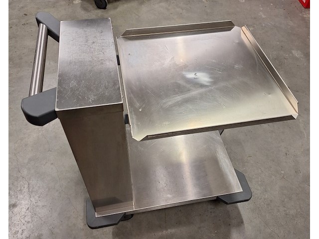 Zes karren - afbeelding 3 van  3