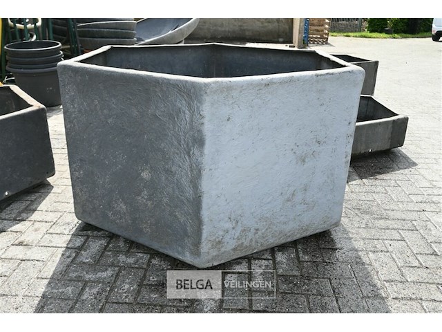 Zeshoekige kunststof bloembak - afbeelding 2 van  3