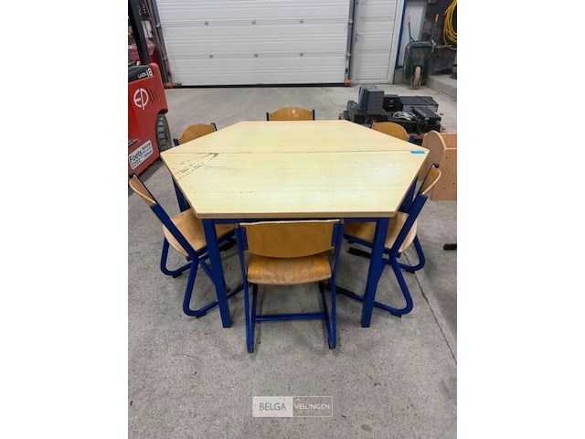 Zeshoekige tafel + 6 stoelen - afbeelding 1 van  2