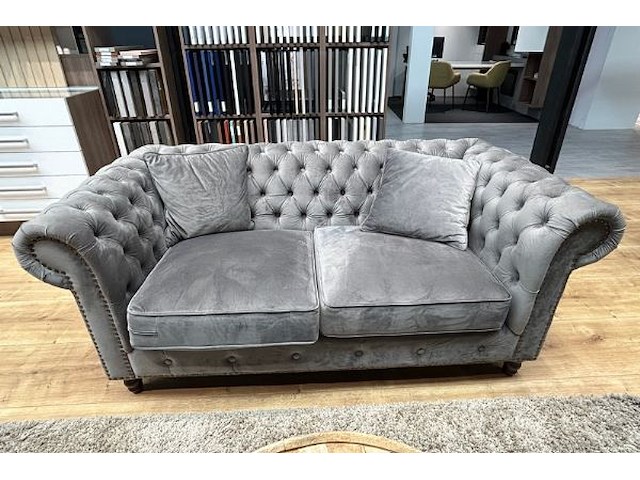 Zetel + tapijt, tafeltje en 2 stoelen - afbeelding 7 van  16