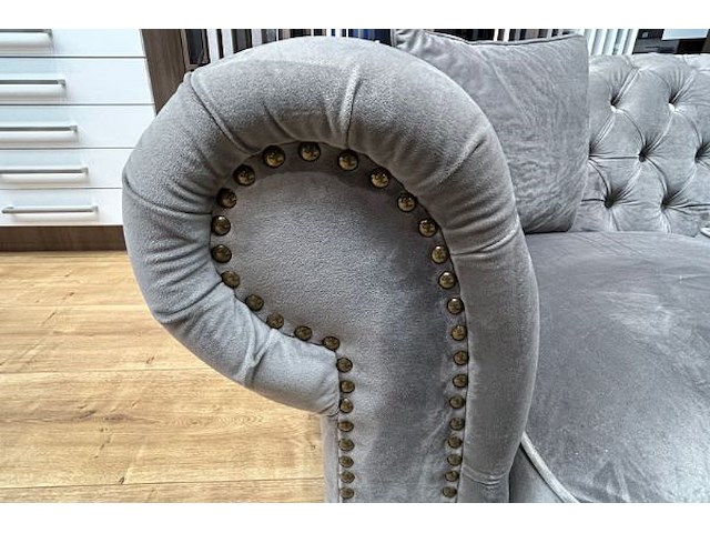 Zetel + tapijt, tafeltje en 2 stoelen - afbeelding 8 van  16