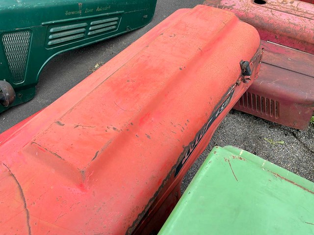 Zetor 4511 tractor motorkap - afbeelding 4 van  4