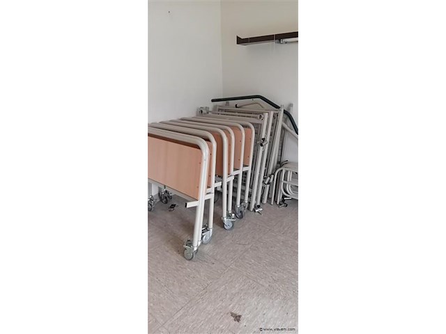 Ziekenhuis bed - afbeelding 1 van  3