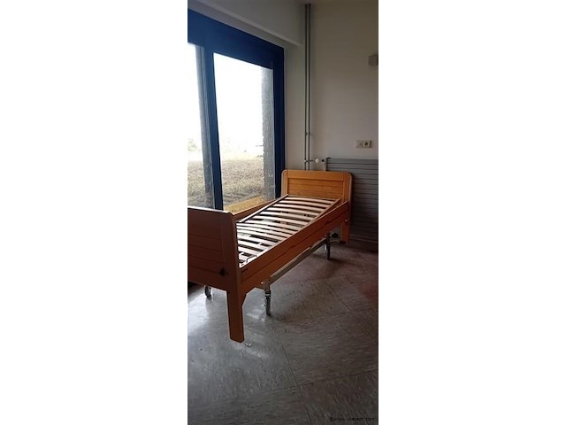 Ziekenhuis bed - afbeelding 1 van  1