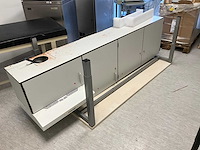 Ziekenhuiskast voorzien van afzuigkap - afbeelding 1 van  3