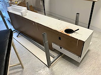 Ziekenhuiskast voorzien van afzuigkap - afbeelding 3 van  3