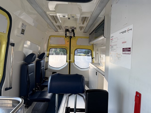 Ziekenwagen mercedes sprinter ( 2020 / wdb 907 653 1p 156 776 ) - afbeelding 4 van  34