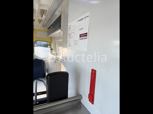 Ziekenwagen mercedes sprinter ( 2020 / wdb 907 653 1p 156 776 ) - afbeelding 14 van  34
