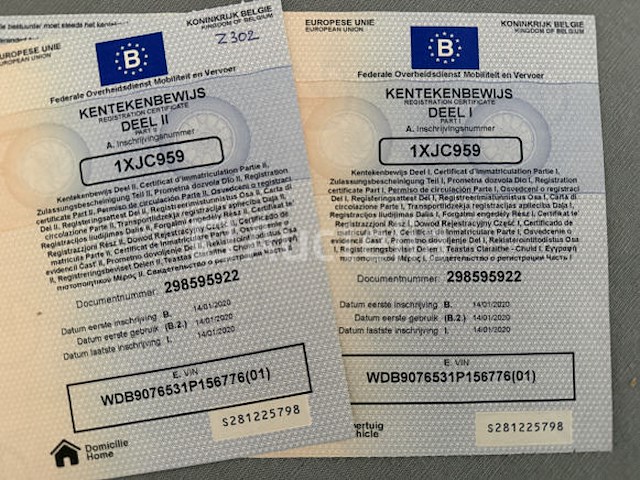 Ziekenwagen mercedes sprinter ( 2020 / wdb 907 653 1p 156 776 ) - afbeelding 18 van  34