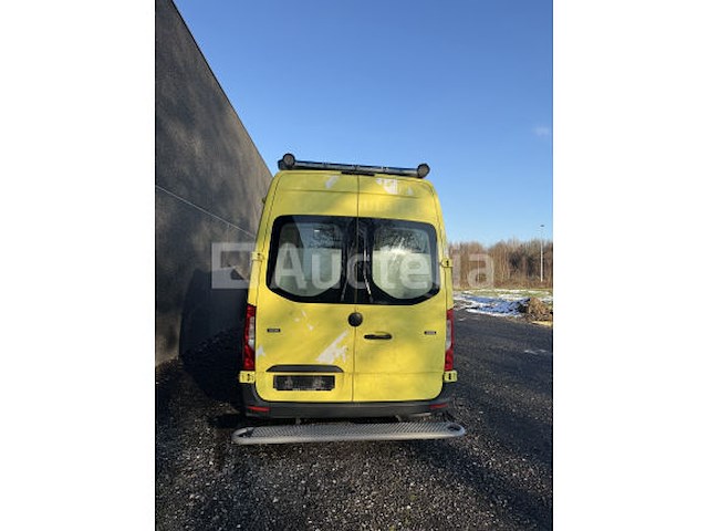 Ziekenwagen mercedes sprinter ( 2020 / wdb 907 653 1p 156 776 ) - afbeelding 19 van  34