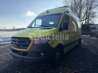 Ziekenwagen mercedes sprinter ( 2020 / wdb 907 653 1p 156 776 ) - afbeelding 23 van  34