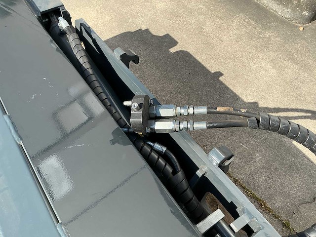 Zijkiepbak 1600mm - afbeelding 6 van  6