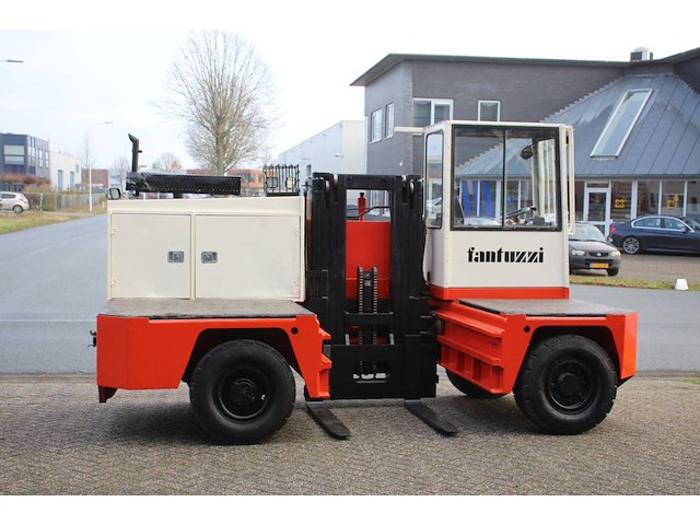 Zijlader fantuzzi sf45 diesel 4500kg 4m 1996 - afbeelding 1 van  1