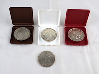 Zilveren herdenkingsmunt (x4)