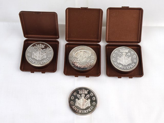 Zilveren herdenkingsmunt (x4) - afbeelding 4 van  4