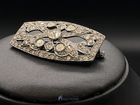 Zilverkleurige broche - afbeelding 2 van  4
