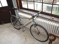 Zilverkleurige herenfiets sunn 5000r machine - afbeelding 3 van  9