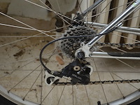 Zilverkleurige herenfiets sunn 5000r machine - afbeelding 5 van  9
