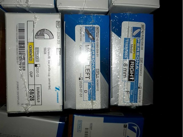 Zimmer-biomet - implants orthopédique (351x) - afbeelding 13 van  47