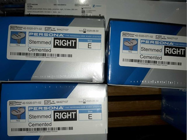 Zimmer-biomet - implants orthopédique (351x) - afbeelding 22 van  47