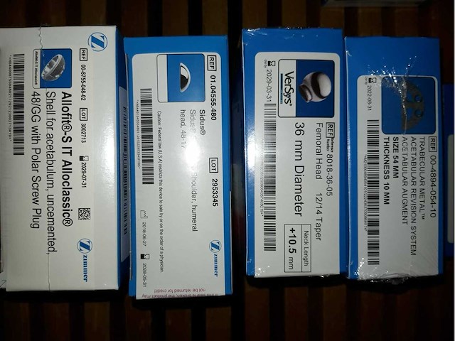 Zimmer-biomet - implants orthopédique (351x) - afbeelding 21 van  47