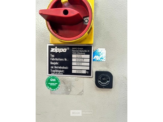 Zippo 2-koloms hefbrug - afbeelding 3 van  4