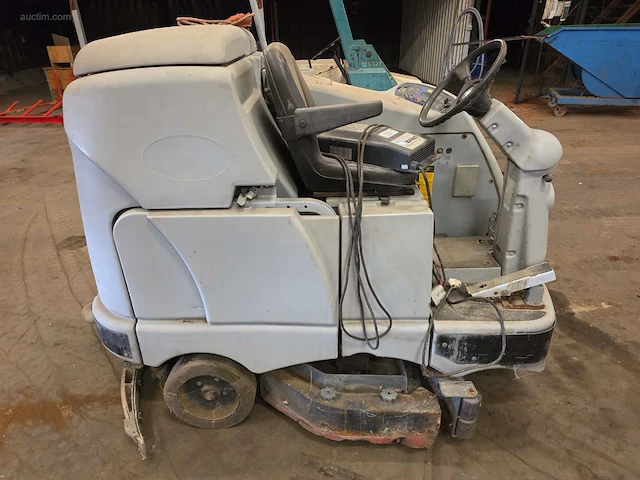 Zit borstelschrobmachine nilfisk - afbeelding 3 van  9