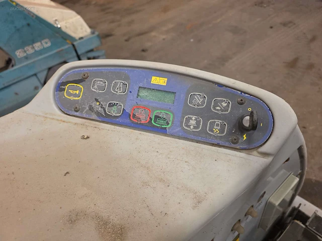 Zit borstelschrobmachine nilfisk - afbeelding 5 van  9