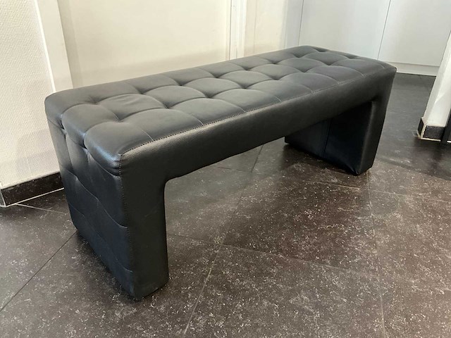 Zitbankje in leder - afbeelding 4 van  7