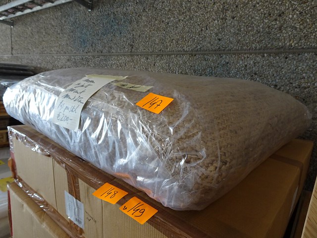 Zitkussen in jute - afbeelding 2 van  2