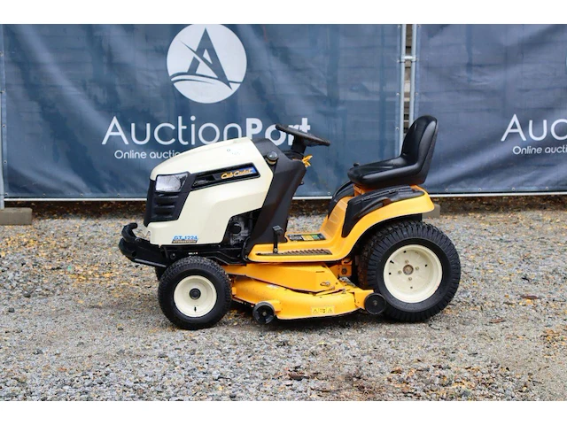 Zitmaaier cub cadet gt 1224 benzine 2010 - afbeelding 1 van  1