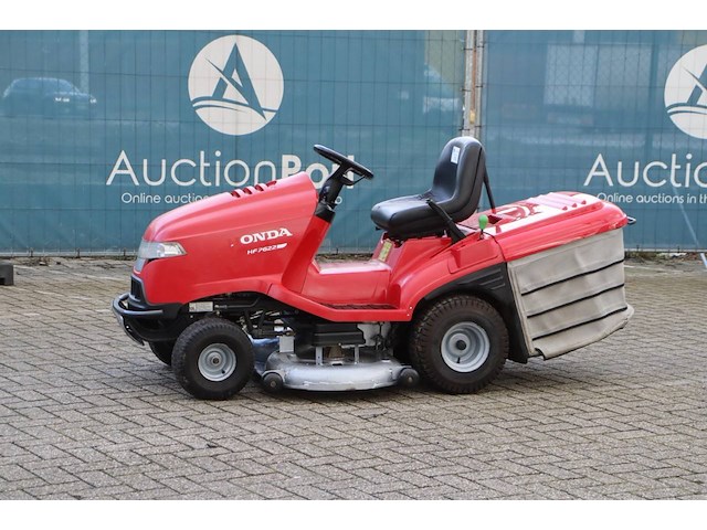 Zitmaaier honda hf2622 benzine 26pk 2017 - afbeelding 1 van  1