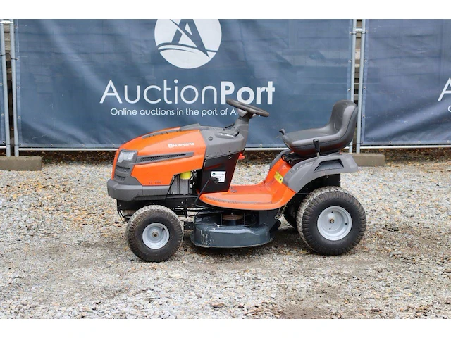 Zitmaaier husqvarna lt151 benzine 2011 - afbeelding 1 van  1