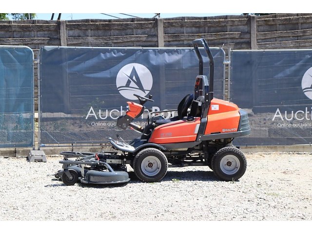 Zitmaaier husqvarna pt 26d diesel - afbeelding 1 van  1