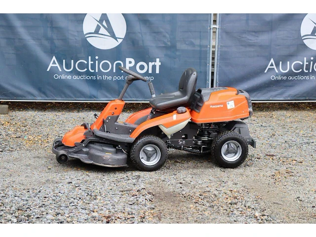 Zitmaaier husqvarna r 216 awd benzine 2012 - afbeelding 1 van  1
