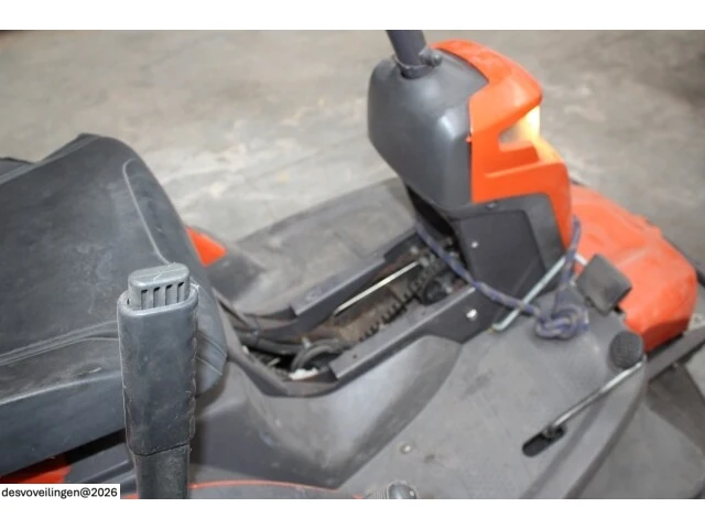 Zitmaaier husqvarna - afbeelding 13 van  14