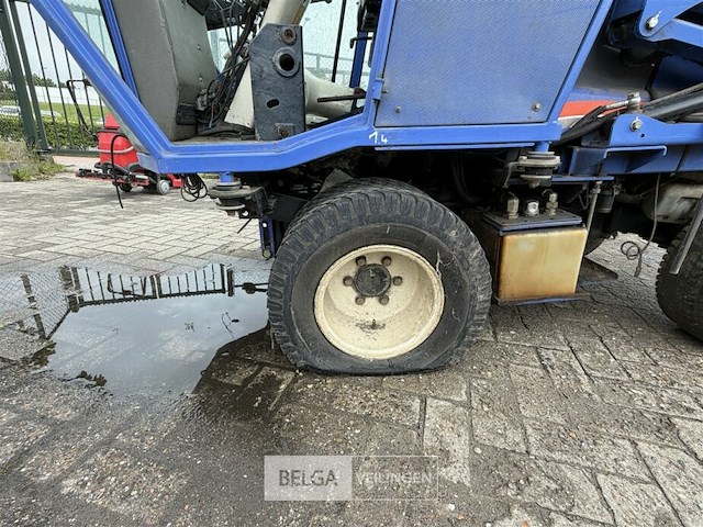 Zitmaaier iseki voor onderdelen - afbeelding 9 van  17