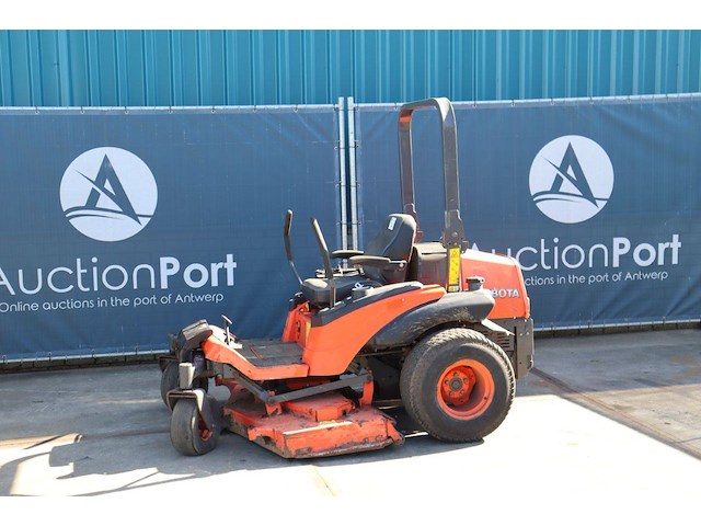 Zitmaaier kubota zd326 diesel - afbeelding 1 van  1