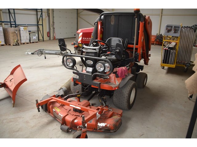 Zitmaaier met opraapsysteem kubota f3090, bouwjaar 2009 (niet getest) - afbeelding 4 van  24