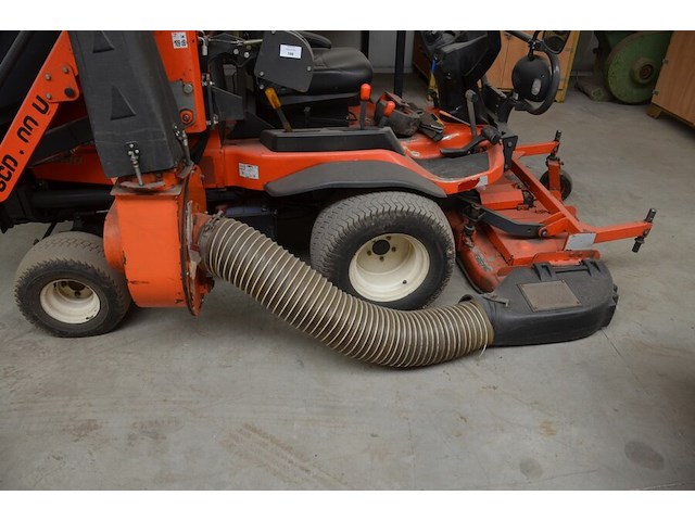 Zitmaaier met opraapsysteem kubota f3090, bouwjaar 2009 (niet getest) - afbeelding 20 van  24