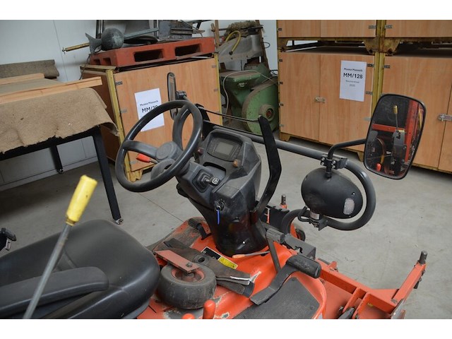 Zitmaaier met opraapsysteem kubota f3090, bouwjaar 2009 (niet getest) - afbeelding 24 van  24
