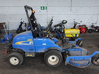 Zitmaaier new holland