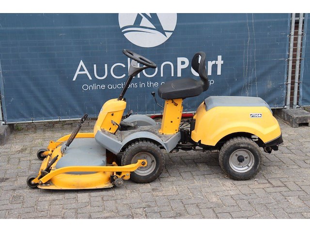 Zitmaaier stiga p901 benzine 11.4kw 2004 (marge) - afbeelding 1 van  1