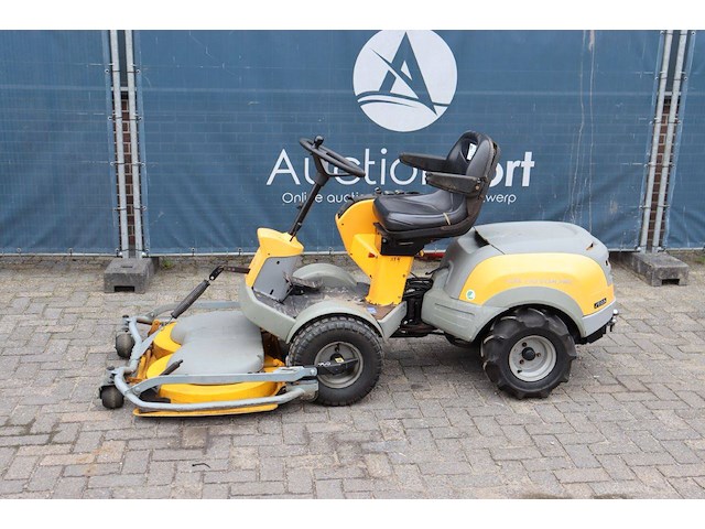 Zitmaaier stiga p901 benzine 11.7kw 2006 - afbeelding 1 van  1