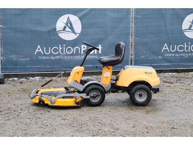 Zitmaaier stiga p901 benzine 7.5kw 2012 - afbeelding 1 van  1