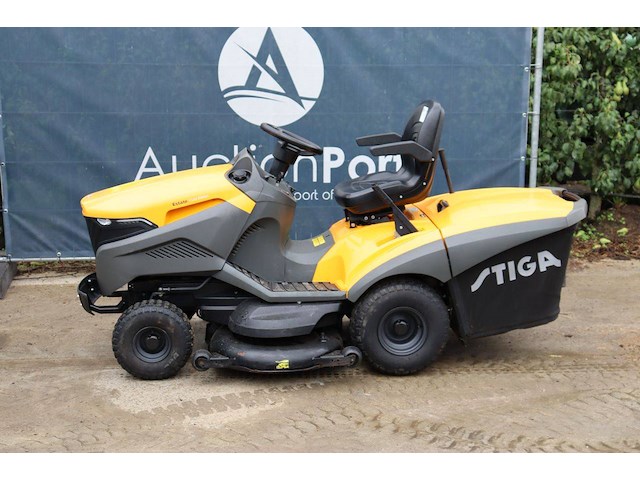 Zitmaaier stiga tnse 122 hydro benzine 13.4kw 2021 - afbeelding 1 van  1