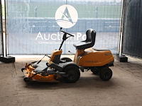 Zitmaaier stiga v301 benzine 15.5pk 2009 - afbeelding 1 van  1