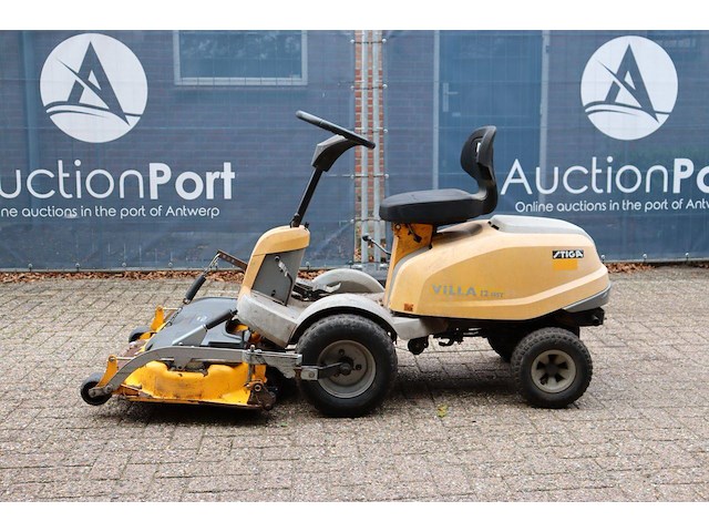 Zitmaaier stiga v301 benzine 9.2kw 2009 - afbeelding 1 van  1
